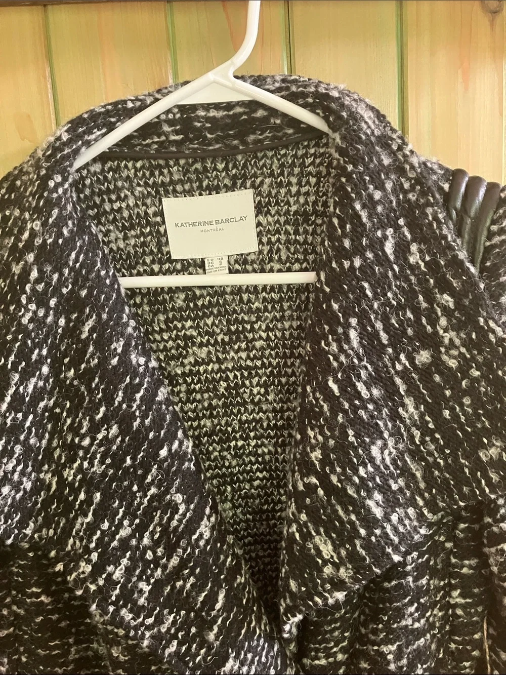 Katherine Barclay Woman’s Sz S Black& White Boucle Knit  Jacket One-snap closure